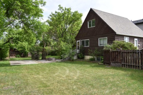 7620 34 Avenue Nw, Calgary, AB 