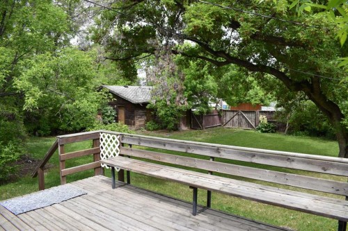 7620 34 Avenue Nw, Calgary, AB 