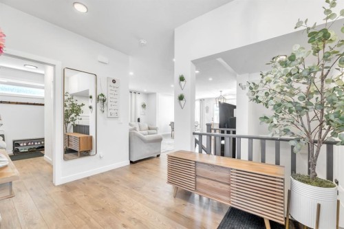 240 Creekstone Path Sw, Calgary, AB - Indoor