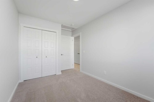 8 Heartwood Lane Se, Calgary, AB - Indoor