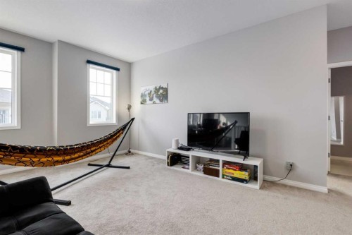 68 Yorkstone Grove Sw, Calgary, AB - Indoor