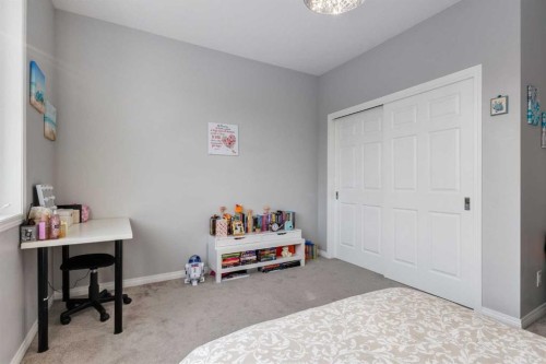 68 Yorkstone Grove Sw, Calgary, AB - Indoor