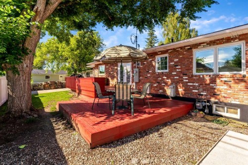 10423 Mapleridge Crescent Se, Calgary, AB 