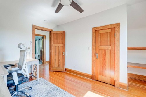 1512 33 Avenue Sw, Calgary, AB - Indoor