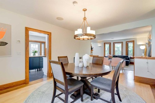 1512 33 Avenue Sw, Calgary, AB - Indoor Photo Showing Dining Room