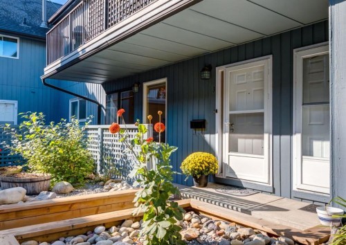 3-123 13 Avenue Ne, Calgary, AB - Outdoor With Deck Patio Veranda