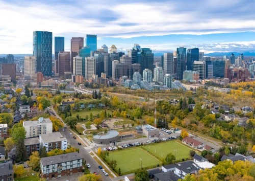 3-123 13 Avenue Ne, Calgary, AB - Outdoor With View