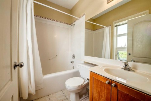 459-333 Riverfront Avenue Se, Calgary, AB - Indoor Photo Showing Bathroom