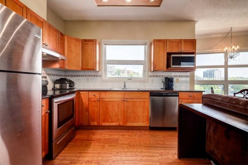 459-333 Riverfront Avenue Se, Calgary, AB - Indoor Photo Showing Kitchen