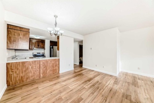 603-330 15 Avenue Sw, Calgary, AB - Indoor Photo Showing Kitchen