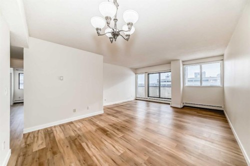 603-330 15 Avenue Sw, Calgary, AB - Indoor Photo Showing Other Room