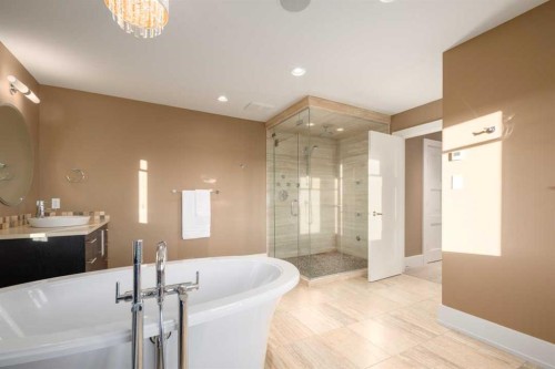 16 Spring Valley Way Sw, Calgary, AB - Indoor Photo Showing Bathroom
