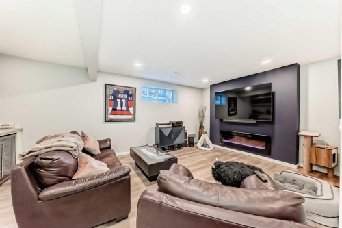 77 Marquis Common Se, Calgary, AB - Indoor