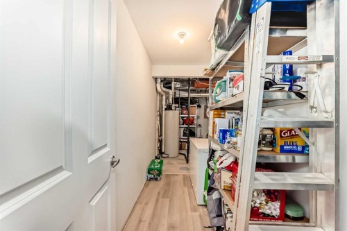 77 Marquis Common Se, Calgary, AB - Indoor Photo Showing Other Room