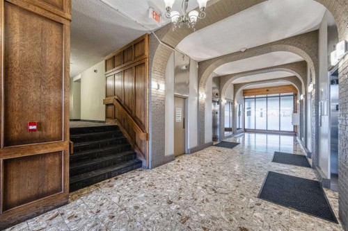 413-4944 Dalton Drive Nw, Calgary, AB -  Photo Showing Other Room