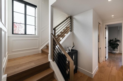 102-1700 73 Street Sw, Calgary, AB - Indoor Photo Showing Other Room