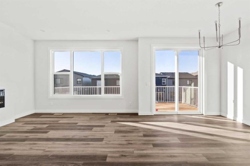 54 Lucas Place Nw, Calgary, AB - Indoor