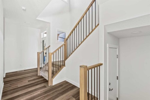 54 Lucas Place Nw, Calgary, AB - Indoor Photo Showing Other Room