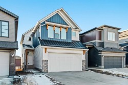 54 Lucas Place NW Calgary, AB T3P 2E2