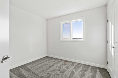 54 Lucas Place Nw, Calgary, AB - Indoor Photo Showing Other Room