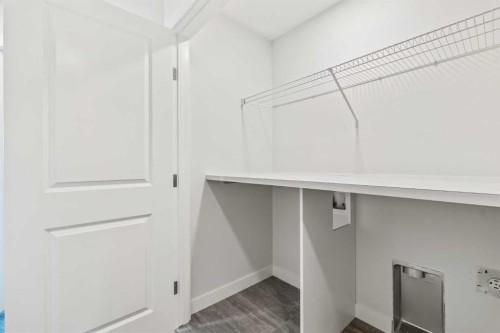 54 Lucas Place Nw, Calgary, AB - Indoor With Storage