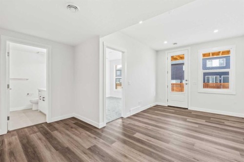 54 Lucas Place Nw, Calgary, AB - Indoor Photo Showing Other Room