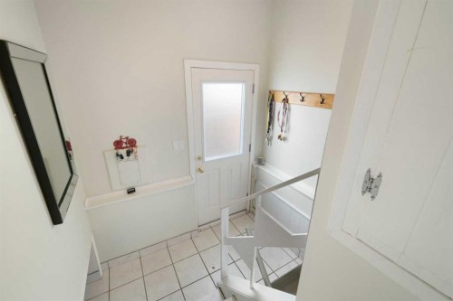 3511 Lakeside Crescent Sw, Calgary, AB - Indoor Photo Showing Other Room