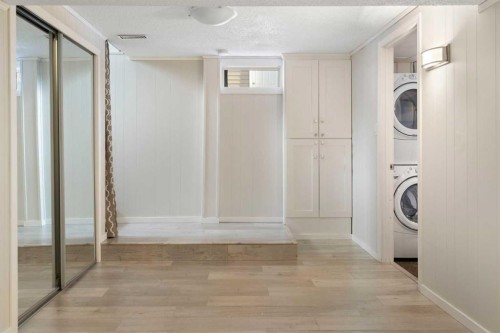 3511 Lakeside Crescent Sw, Calgary, AB - Indoor Photo Showing Laundry Room