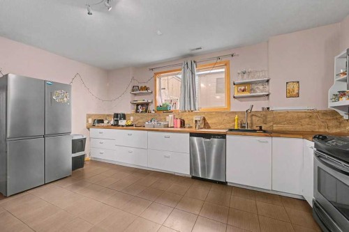 267 Panamount Hill Nw, Calgary, AB - Indoor Photo Showing Kitchen With Stainless Steel Kitchen