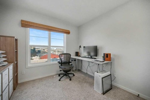 551 Wolf Creek Way Se, Calgary, AB - Indoor