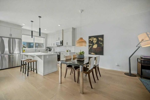 551 Wolf Creek Way Se, Calgary, AB - Indoor