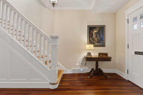 3020 7 Street Sw, Calgary, AB - Indoor Photo Showing Other Room