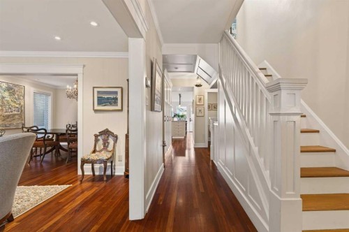 3020 7 Street Sw, Calgary, AB - Indoor Photo Showing Other Room