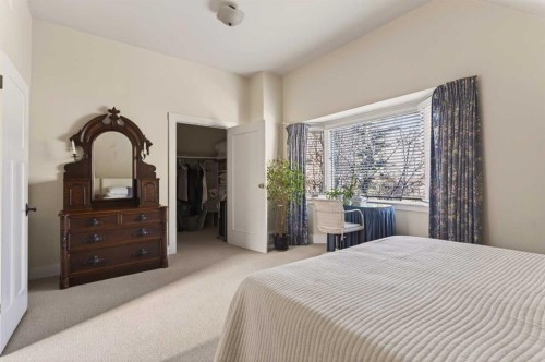 3020 7 Street Sw, Calgary, AB - Indoor Photo Showing Bedroom