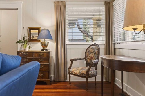 3020 7 Street Sw, Calgary, AB - Indoor