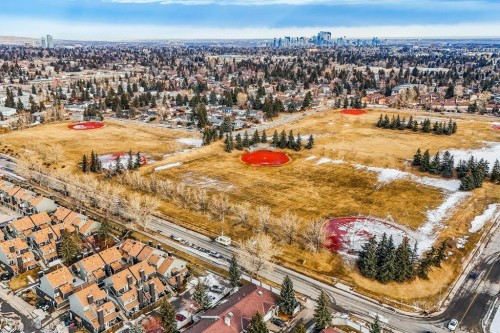 76 Glamis Gardens Sw, Calgary, AB - Outdoor With View