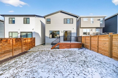 19 Rowley Park Nw, Calgary, AB - Outdoor