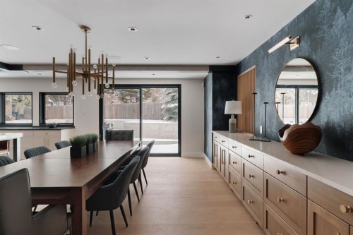 112 Pump Hill Green Sw, Calgary, AB - Indoor Photo Showing Dining Room