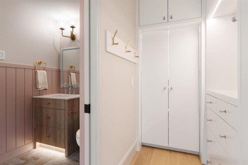 112 Pump Hill Green Sw, Calgary, AB - Indoor Photo Showing Other Room