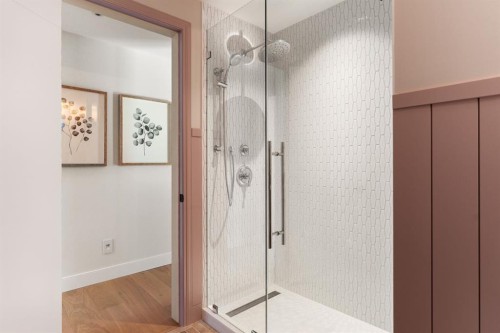 112 Pump Hill Green Sw, Calgary, AB - Indoor Photo Showing Bathroom