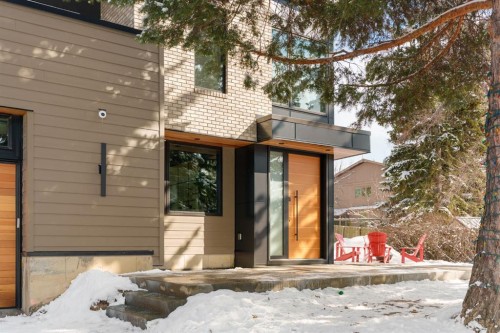 112 Pump Hill Green Sw, Calgary, AB - Outdoor With Exterior