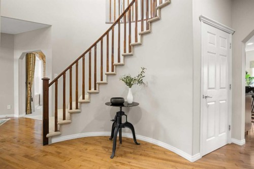 64 Panatella Manor Nw, Calgary, AB 