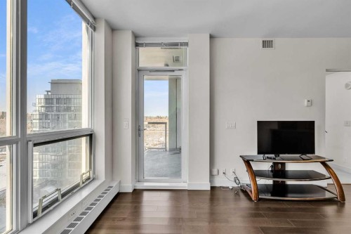 1418-222 Riverfront Avenue Sw, Calgary, AB - Indoor