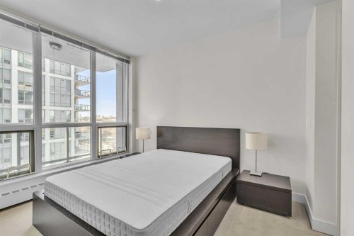 1418-222 Riverfront Avenue Sw, Calgary, AB - Indoor Photo Showing Bedroom