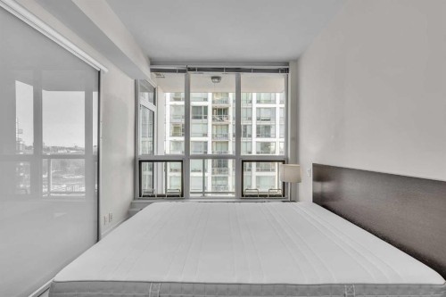 1418-222 Riverfront Avenue Sw, Calgary, AB - Indoor Photo Showing Bedroom