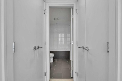 1418-222 Riverfront Avenue Sw, Calgary, AB - Indoor