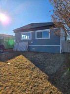 223 Polar Avenue NE High River, AB T1V 1J5