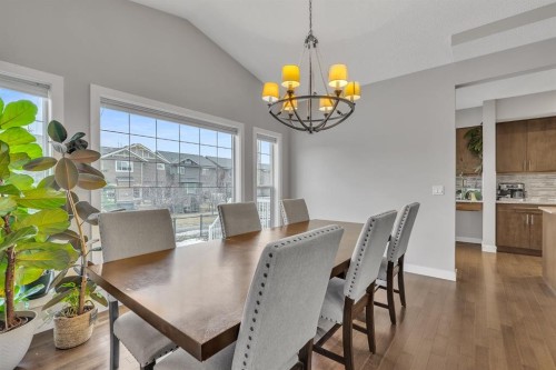 12 Cougar Ridge Manor Sw, Calgary, AB - Indoor Photo Showing Dining Room