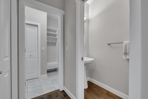 12 Cougar Ridge Manor Sw, Calgary, AB - Indoor