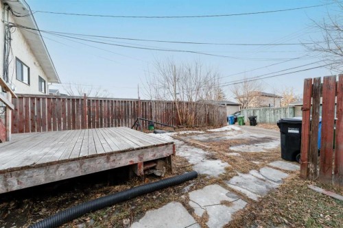 350 33 Avenue Ne, Calgary, AB - Outdoor